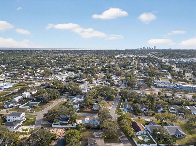 6311 HOBSON STREET NE, St Petersburg, FL 33702