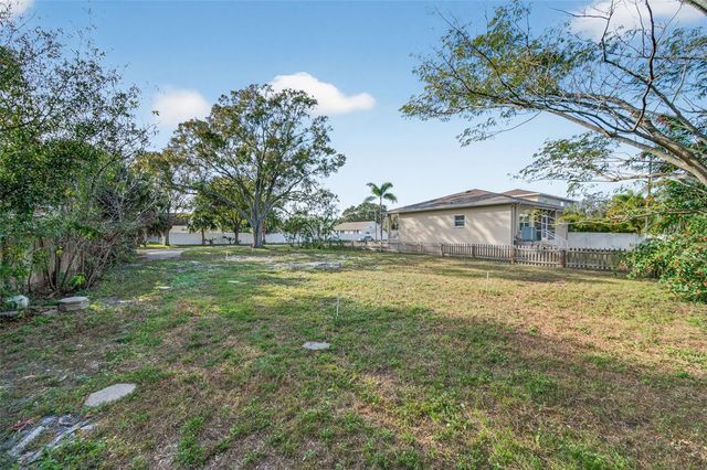 6311 HOBSON STREET NE, St Petersburg, FL 33702