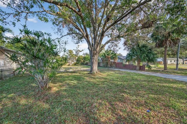 6311 HOBSON STREET NE, St Petersburg, FL 33702