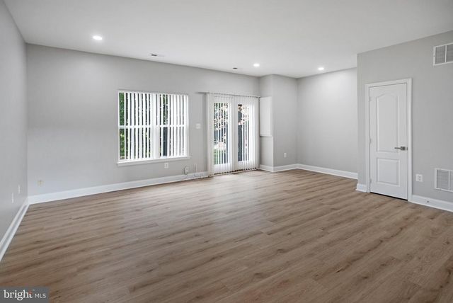 16562 BRAMBLEWOOD LN, Woodbridge, VA 22191