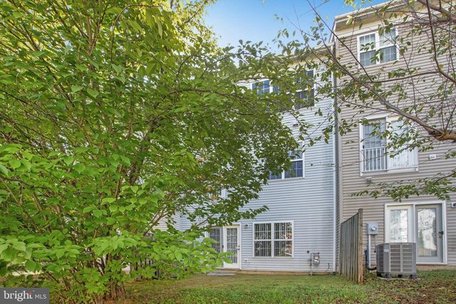16562 BRAMBLEWOOD LN, Woodbridge, VA 22191