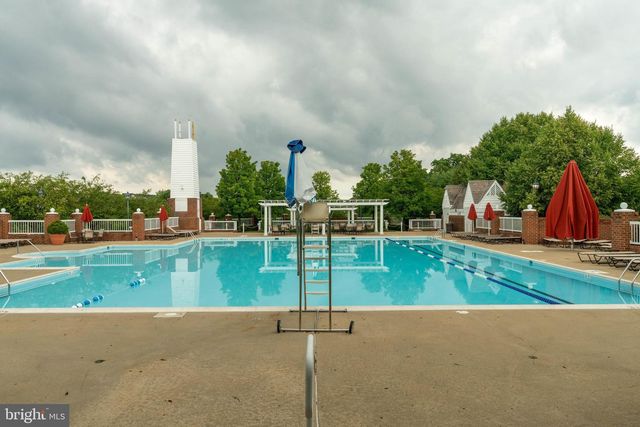 16562 BRAMBLEWOOD LN, Woodbridge, VA 22191