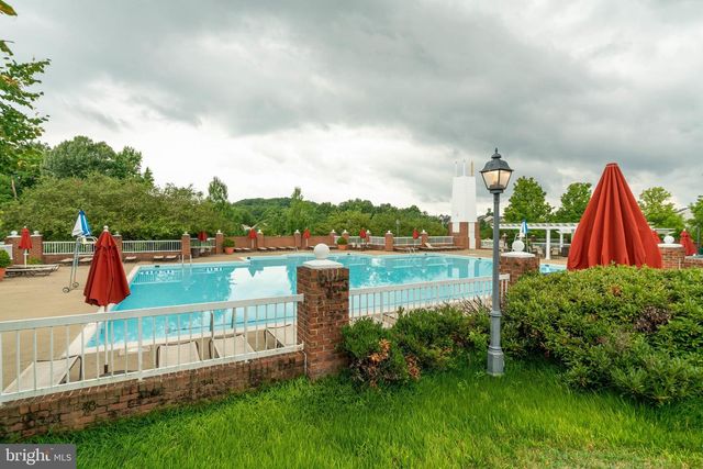16562 BRAMBLEWOOD LN, Woodbridge, VA 22191