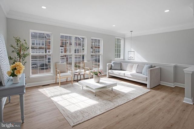 16562 BRAMBLEWOOD LN, Woodbridge, VA 22191