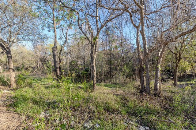 1002 Moser River DR, Leander, TX 78641