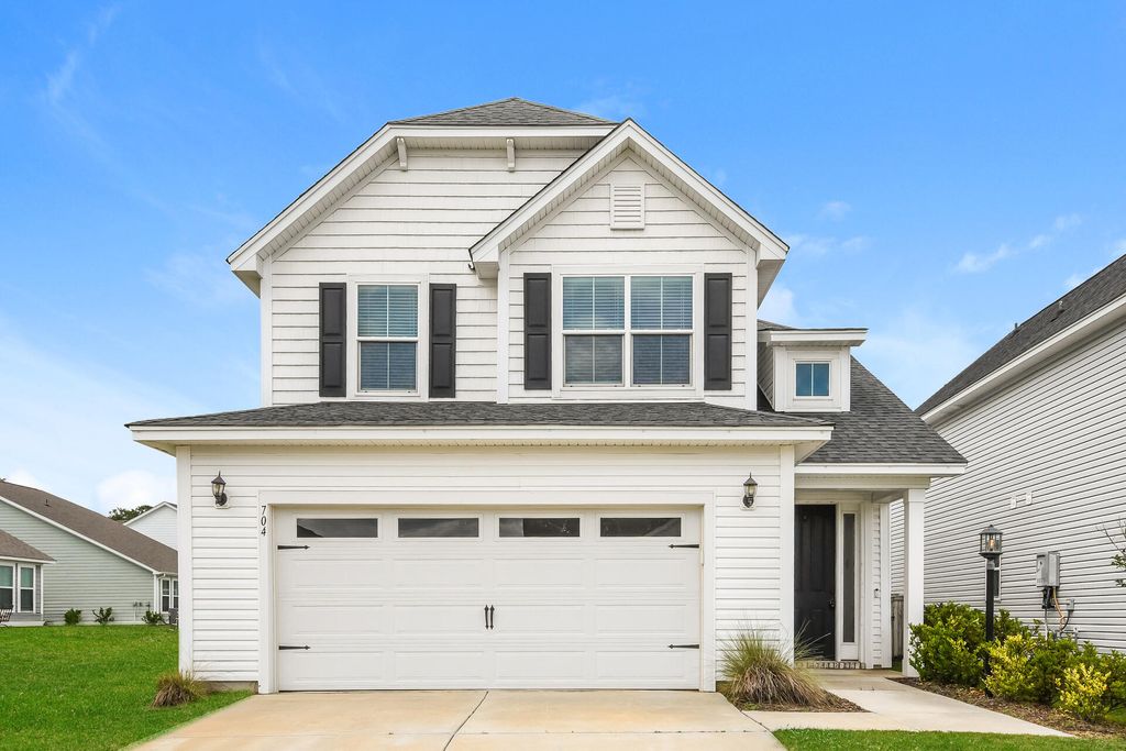 704 Sportsman Road, Moncks Corner, SC 29461