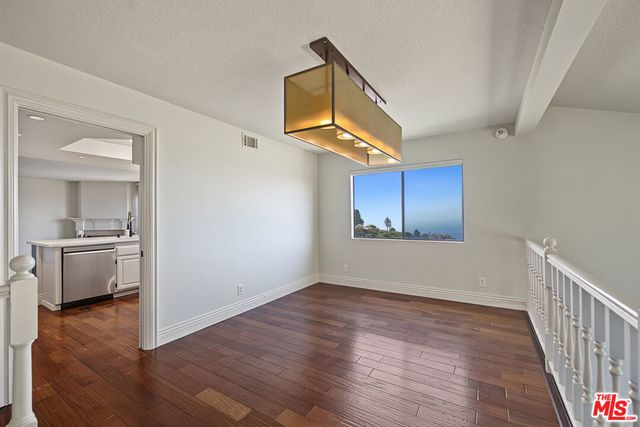 6622 Ocean Crest Drive, Rancho Palos Verdes, CA 90275