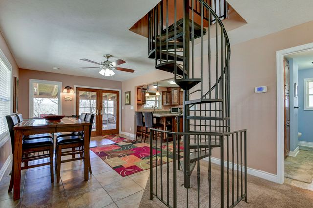 27284 Cimarron Drive, Eagle Rock, MO 65641