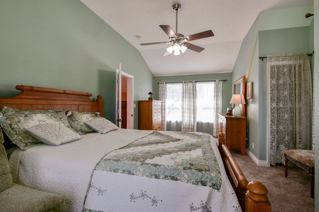 27284 Cimarron Drive, Eagle Rock, MO 65641