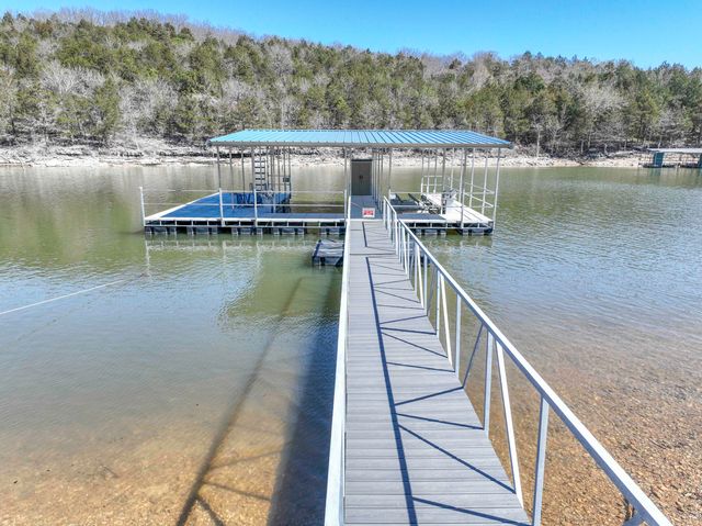 27284 Cimarron Drive, Eagle Rock, MO 65641