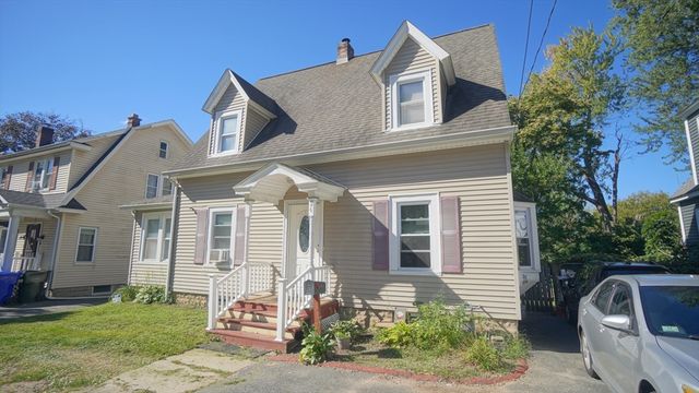 26 Harkness Ave, Springfield, MA 01118