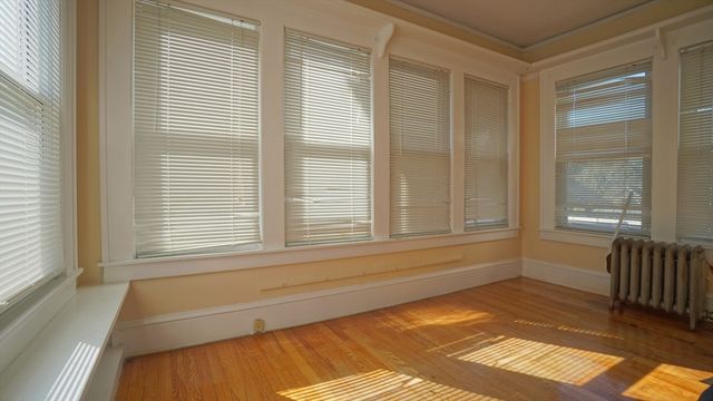 26 Harkness Ave, Springfield, MA 01118