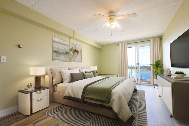 200 Cove Way 1002, Quincy, MA 02169