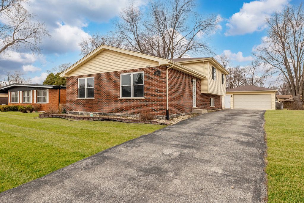 3314 Willow Lane, Markham, IL 60428