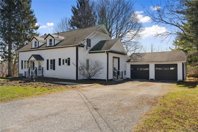 5869 Broadway Street, Lancaster, NY 14086