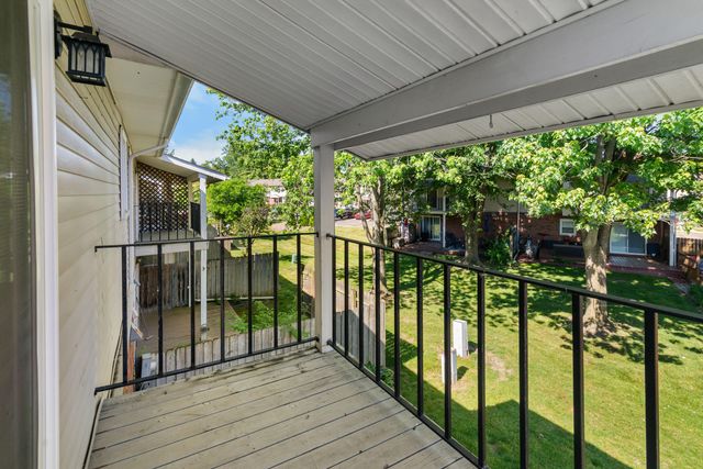 13250 Lake Point Boulevard, Belleville, MI 48111