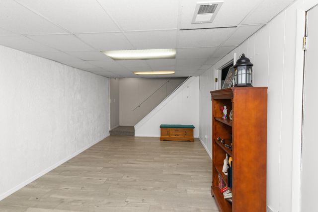 13250 Lake Point Boulevard, Belleville, MI 48111