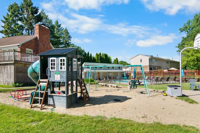 13250 Lake Point Boulevard, Belleville, MI 48111