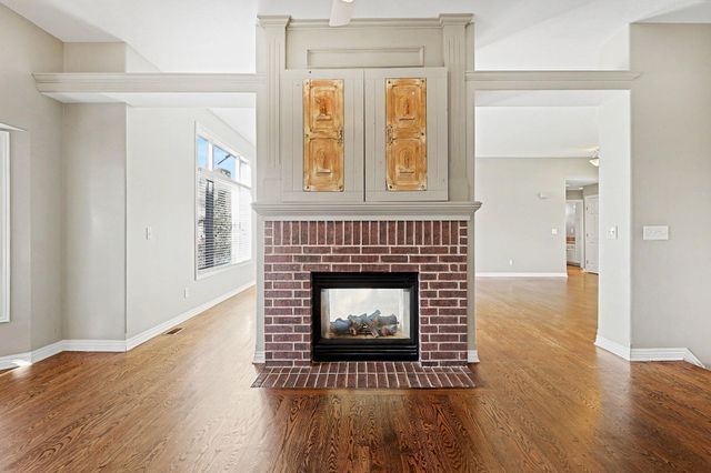 663 N Crest Ridge Ct, Wichita, KS 67230