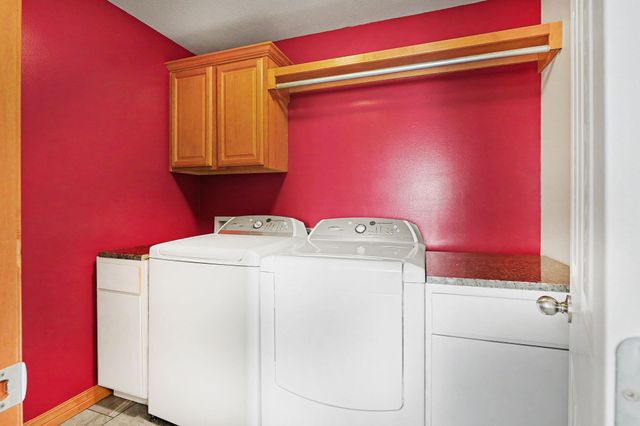 663 N Crest Ridge Ct, Wichita, KS 67230