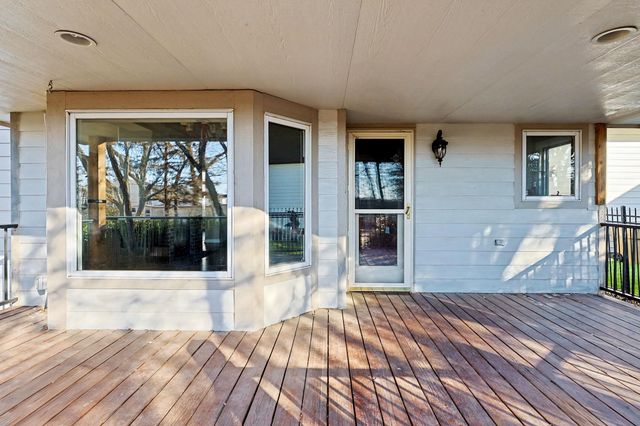 663 N Crest Ridge Ct, Wichita, KS 67230