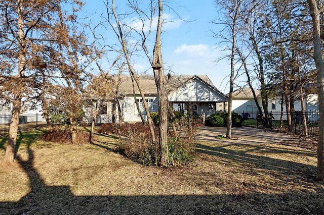 663 N Crest Ridge Ct, Wichita, KS 67230