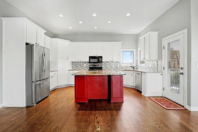 663 N Crest Ridge Ct, Wichita, KS 67230