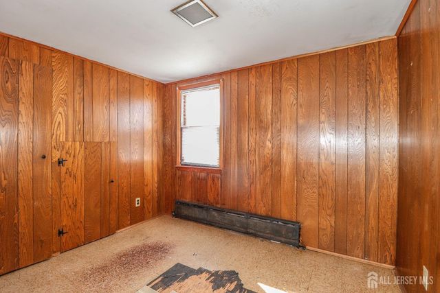 131 Fairfield Avenue, Fords, NJ 08863