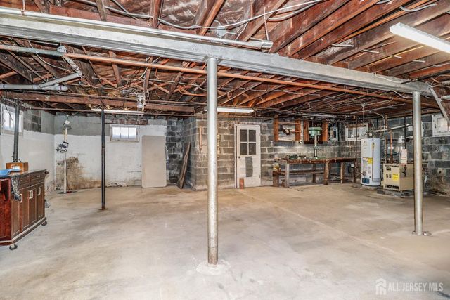 131 Fairfield Avenue, Fords, NJ 08863