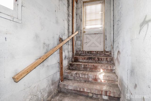 131 Fairfield Avenue, Fords, NJ 08863