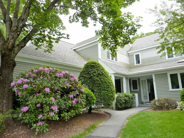 16 Laurel Court # 320, Nashua, NH 03062