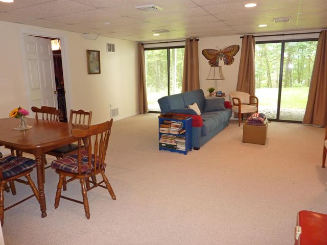 16 Laurel Court # 320, Nashua, NH 03062