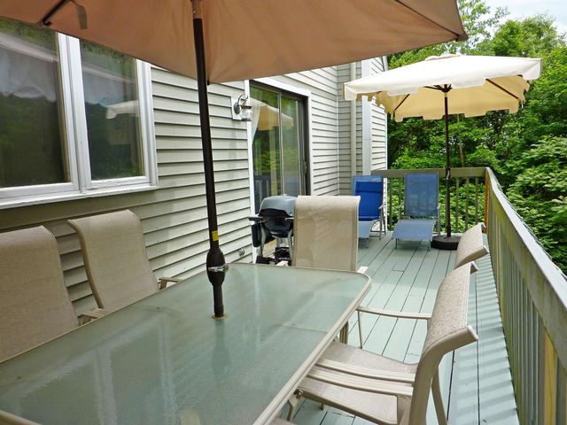 16 Laurel Court # 320, Nashua, NH 03062