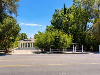 6600 Shoup Avenue, West Hills, CA 91307