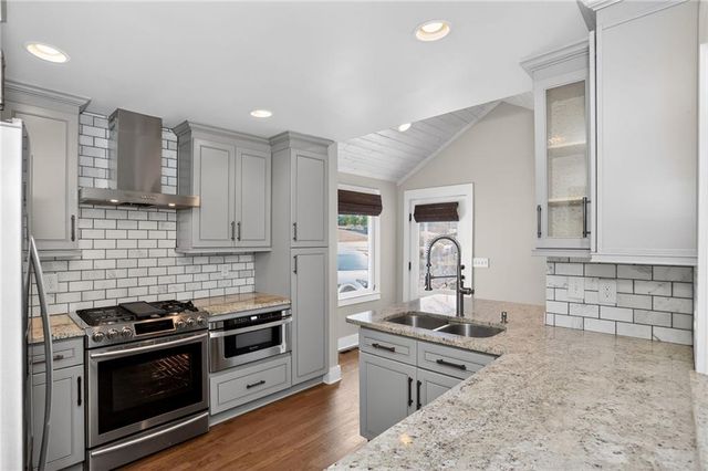 86 Woodstock Road, Roswell, GA 30075