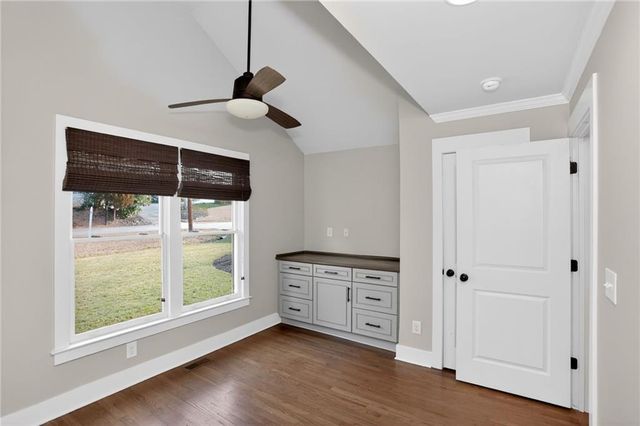 86 Woodstock Road, Roswell, GA 30075