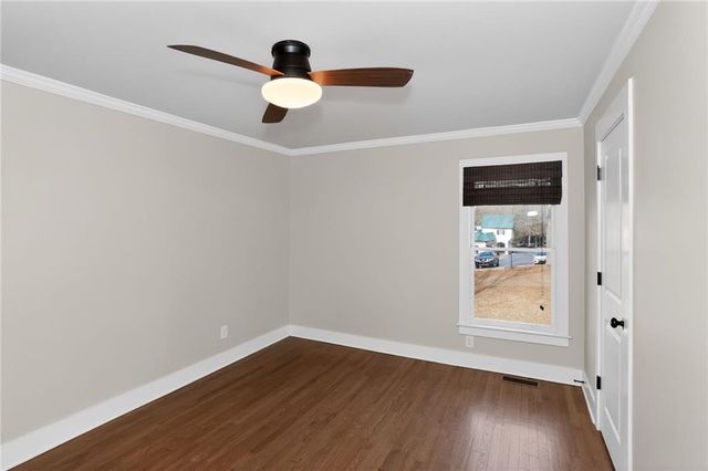 86 Woodstock Road, Roswell, GA 30075