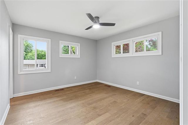 7740 Briar Drive, Prairie Village, KS 66208