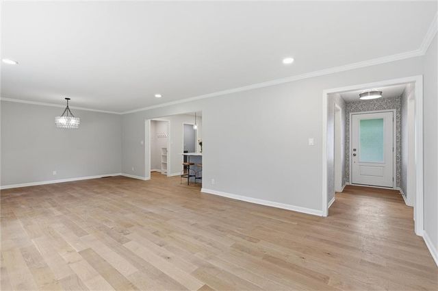 7740 Briar Drive, Prairie Village, KS 66208