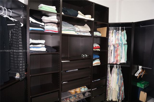 19390 Collins Ave PH-26, Sunny Isles Beach, FL 33160