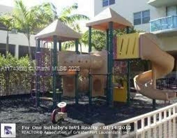 19390 Collins Ave PH-26, Sunny Isles Beach, FL 33160