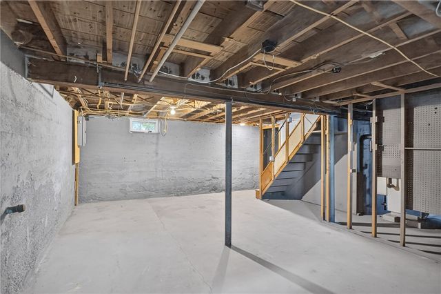 13 Delmont Street, Johnston, RI 02919