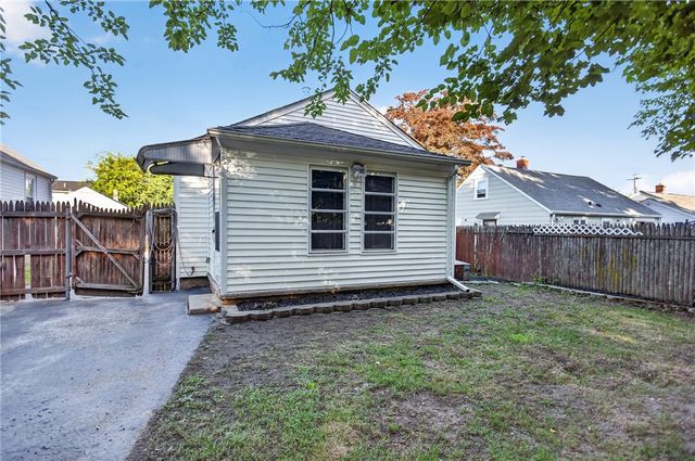 13 Delmont Street, Johnston, RI 02919
