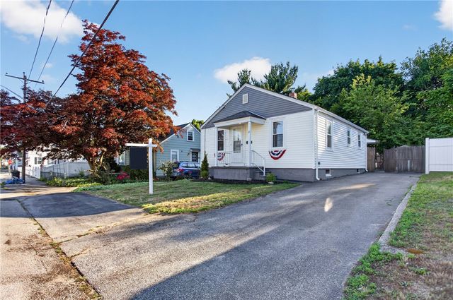 13 Delmont Street, Johnston, RI 02919