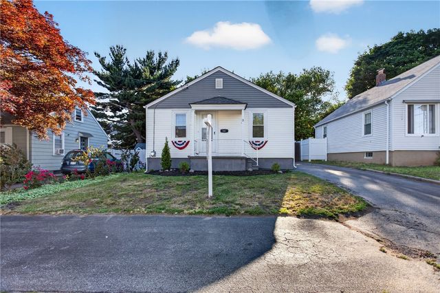 13 Delmont Street, Johnston, RI 02919