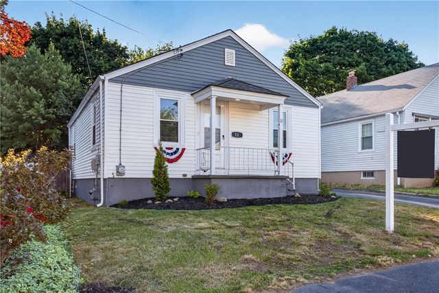 13 Delmont Street, Johnston, RI 02919