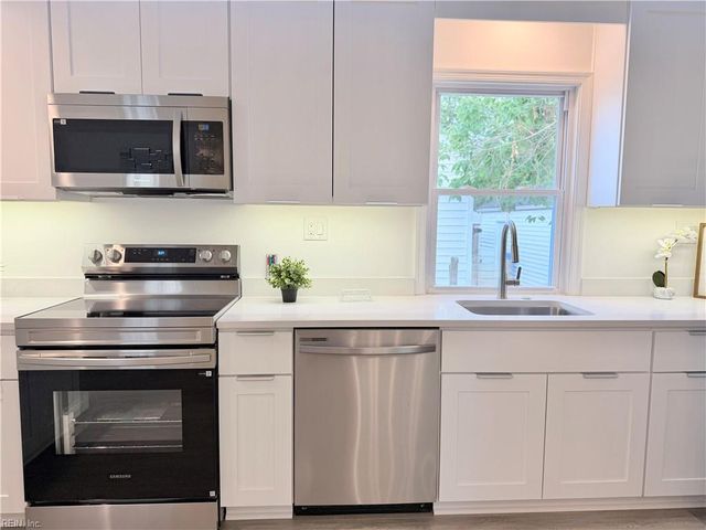 1002 Mayfield AVE, Chesapeake, VA 23324