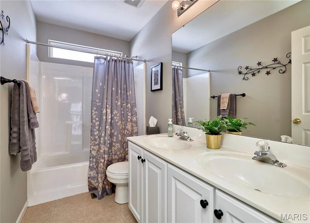 7409 Heathermoor Lane, O'fallon, MO 63368