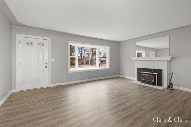 1716 Royal Oak Street, Wyoming, MI 49519