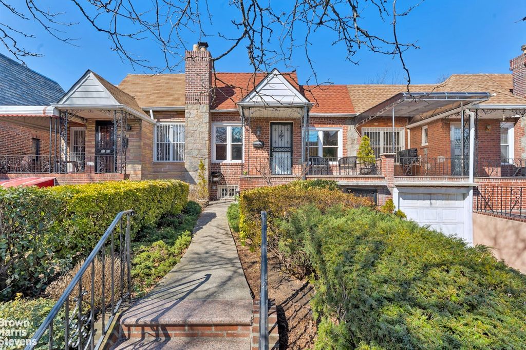 85-71 67TH Avenue, New York City, NY 11374